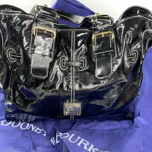 EUC Black Patent Leather Dooney & Bourke Bag - Picture 1 of 8